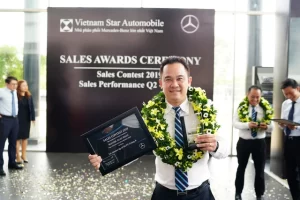 1746171975 181 Mr Xuan Hoan – tay Sales Mercedes noi danh nhu.webp
