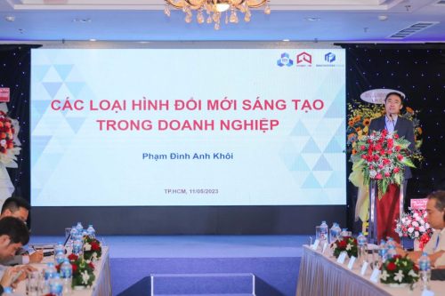 Tham luận “Các loại hình ĐMST trong doanh nghiệp” PGS.TS. Phạm Đình Anh Khôi – Giám đốc Trung tâm Ươm tạo DN Công nghệ – Trường ĐHBK, ĐHQG-HCM